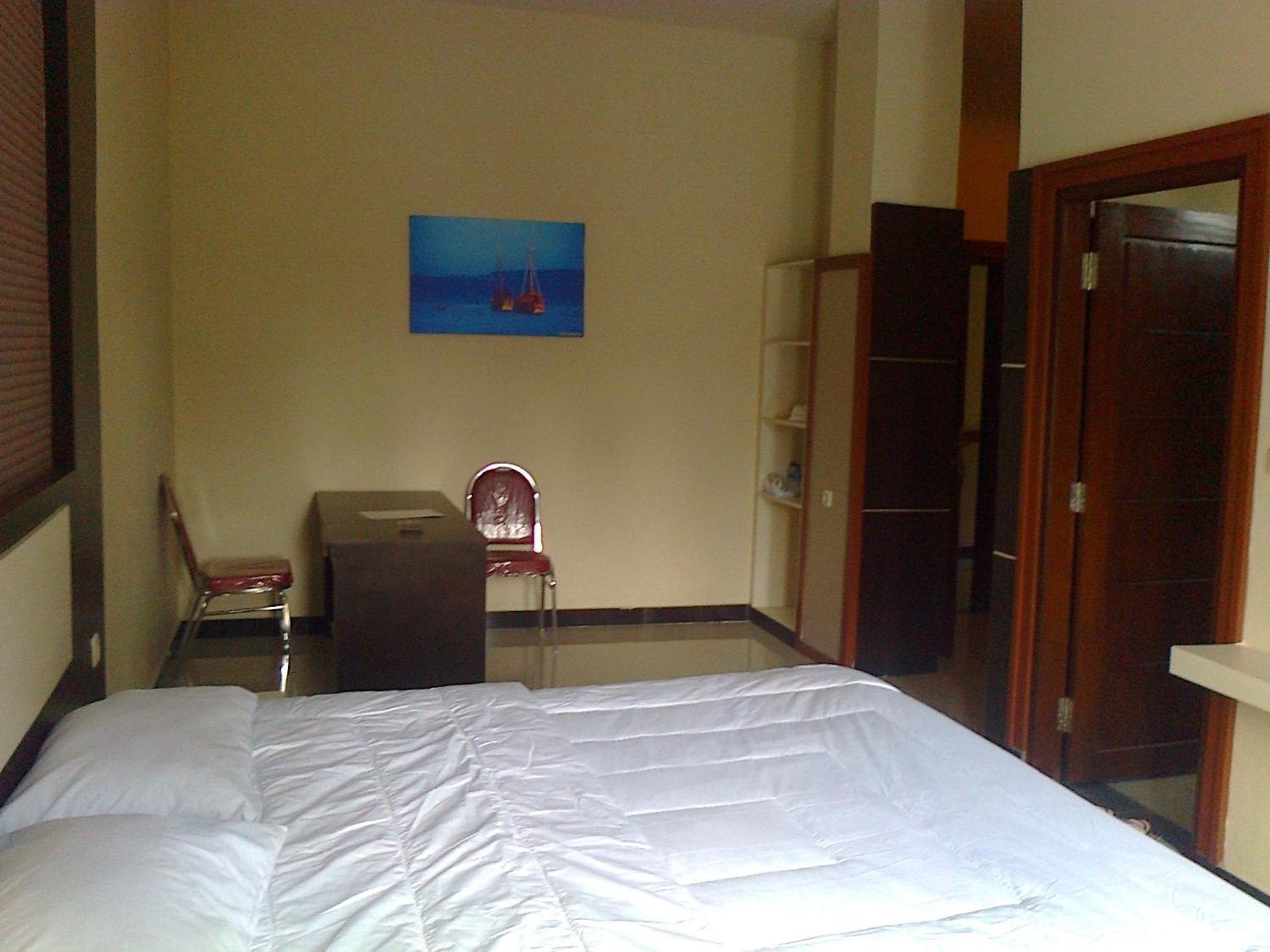 Galaxy Inn Baubau Exteriér fotografie