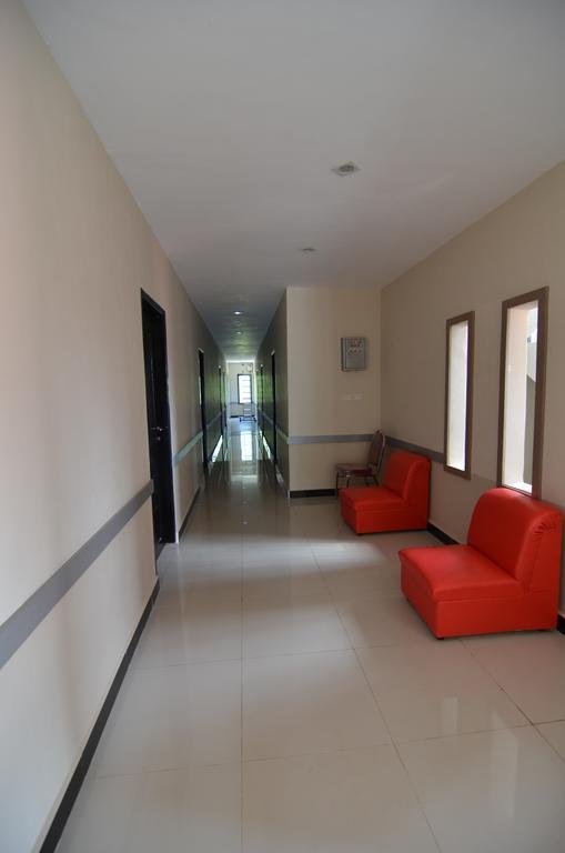 Galaxy Inn Baubau Exteriér fotografie